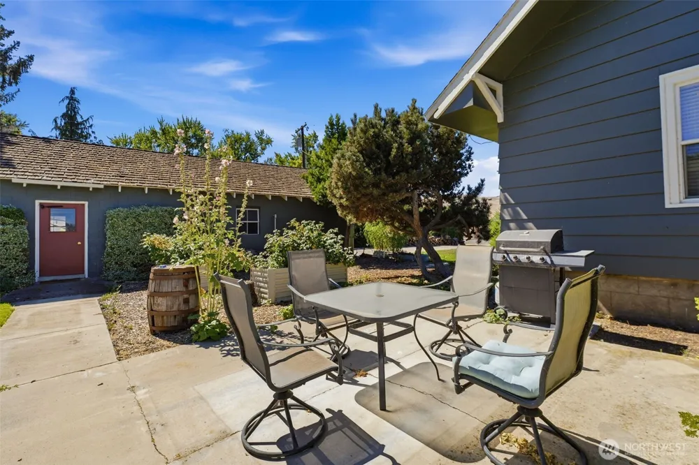 106 7th Street Prosser, WA 99350