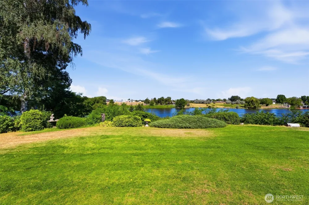 106 7th Street Prosser, WA 99350