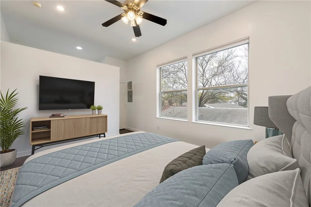 2601 E 7th Street #203 Austin, TX 78702