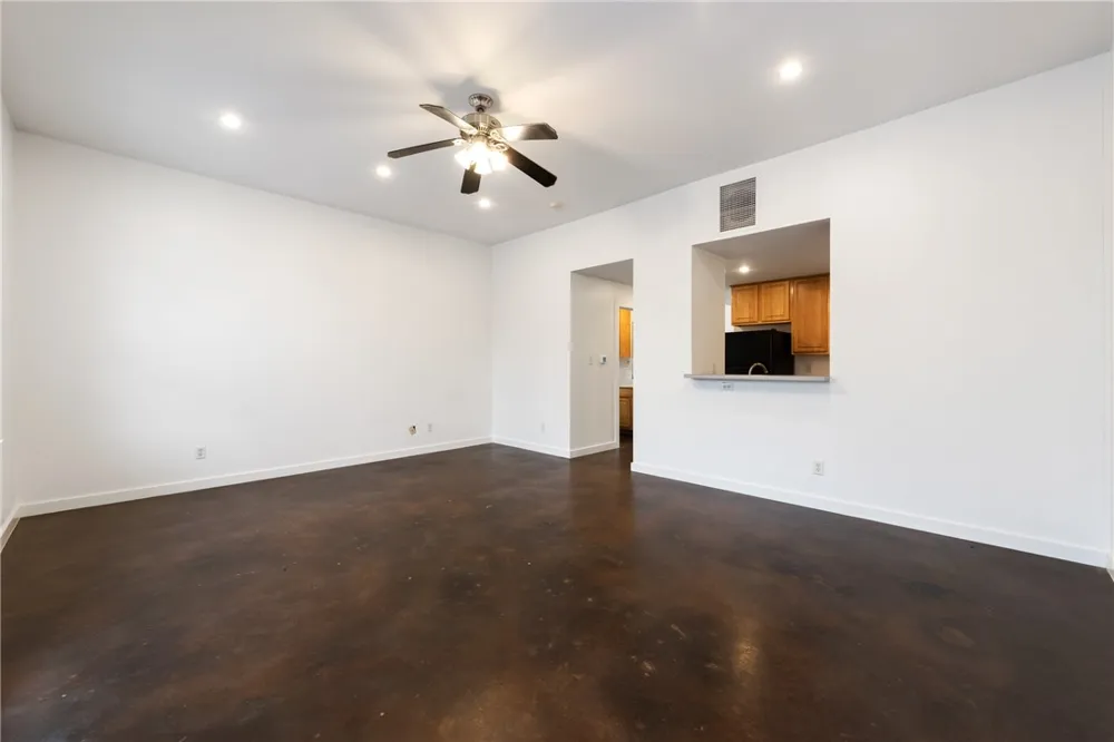 2601 E 7th Street #203 Austin, TX 78702
