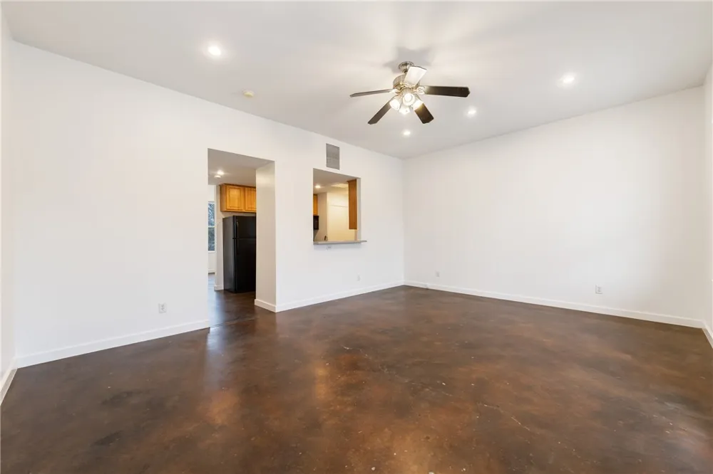 2601 E 7th Street #203 Austin, TX 78702
