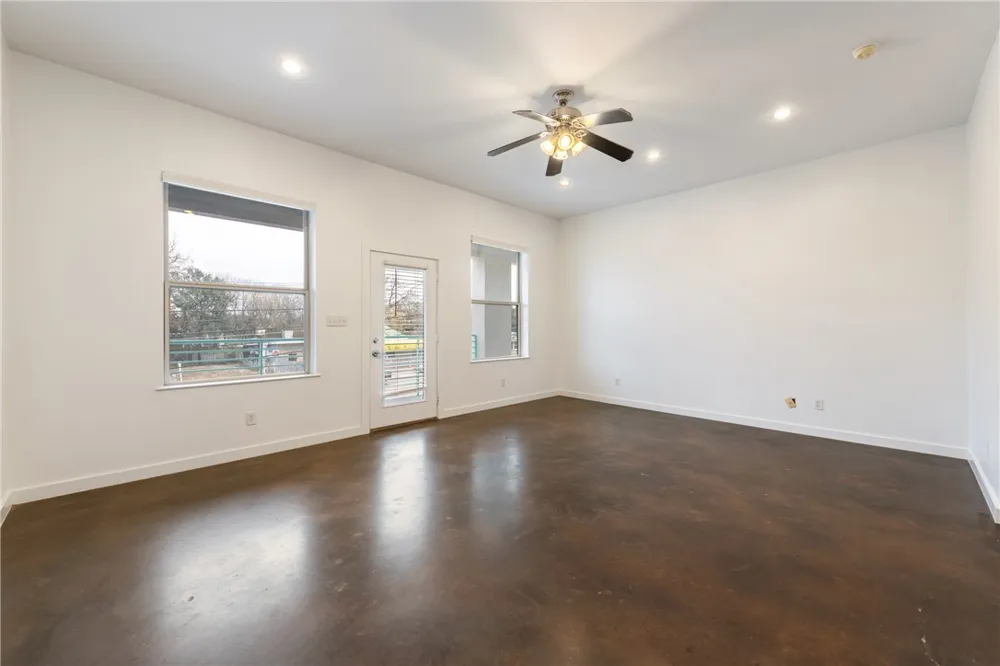 2601 E 7th Street #203 Austin, TX 78702