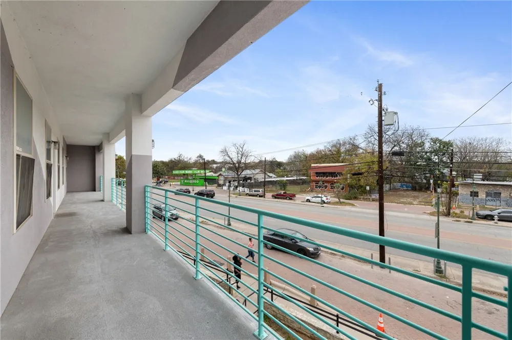 2601 E 7th Street #203 Austin, TX 78702