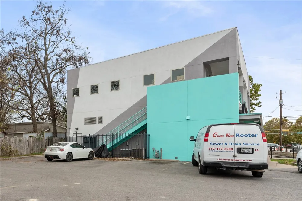 2601 E 7th Street #203 Austin, TX 78702