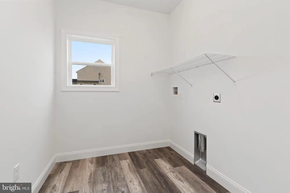 S. AUTUMN CHASE DRIVE Mechanicsburg, PA 17055