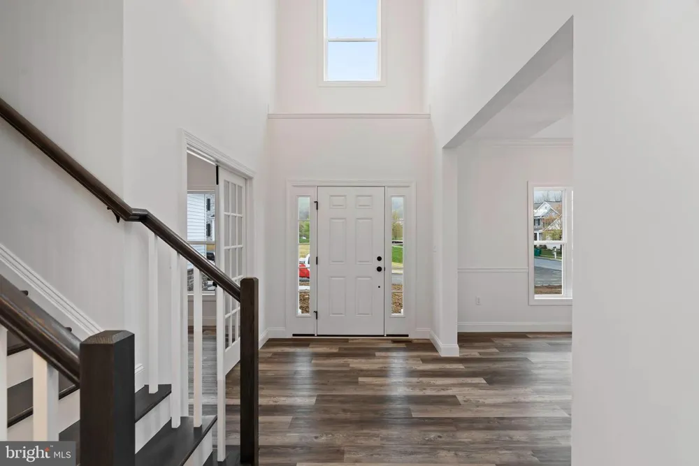 S. AUTUMN CHASE DRIVE Mechanicsburg, PA 17055