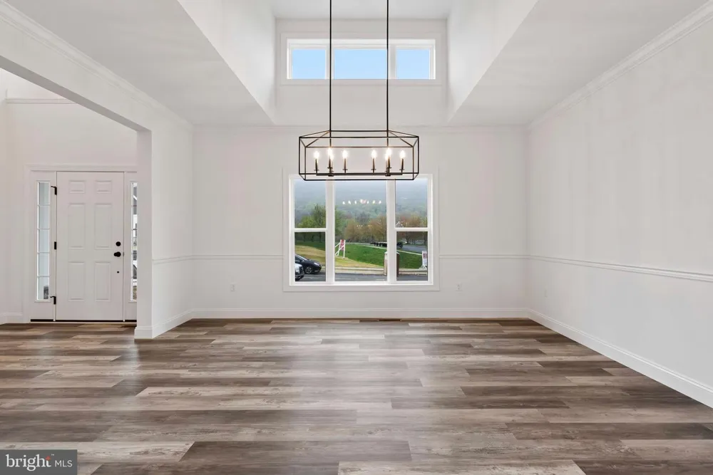 S. AUTUMN CHASE DRIVE Mechanicsburg, PA 17055