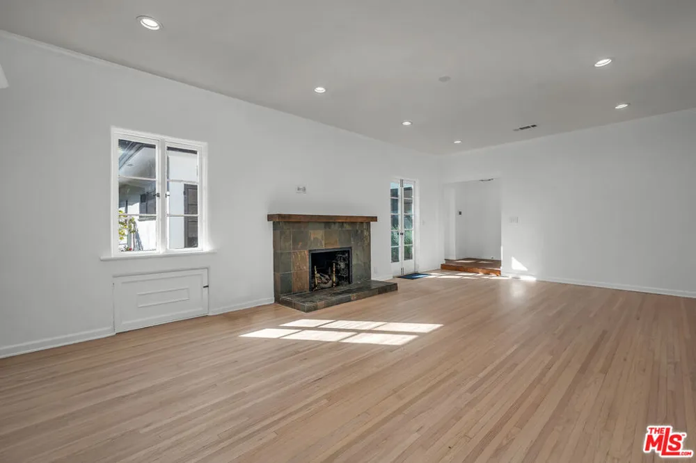 629 Rexford Drive Beverly Hills, CA 90210