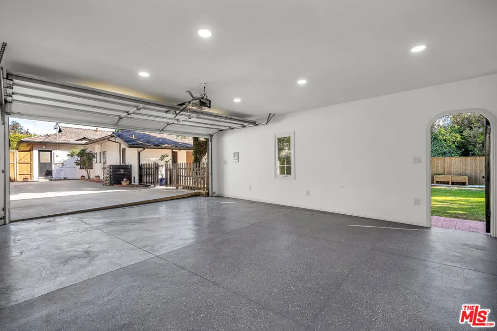 629 Rexford Drive Beverly Hills, CA 90210