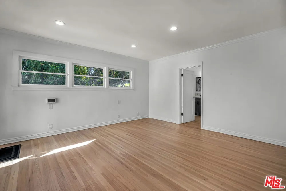 629 Rexford Drive Beverly Hills, CA 90210