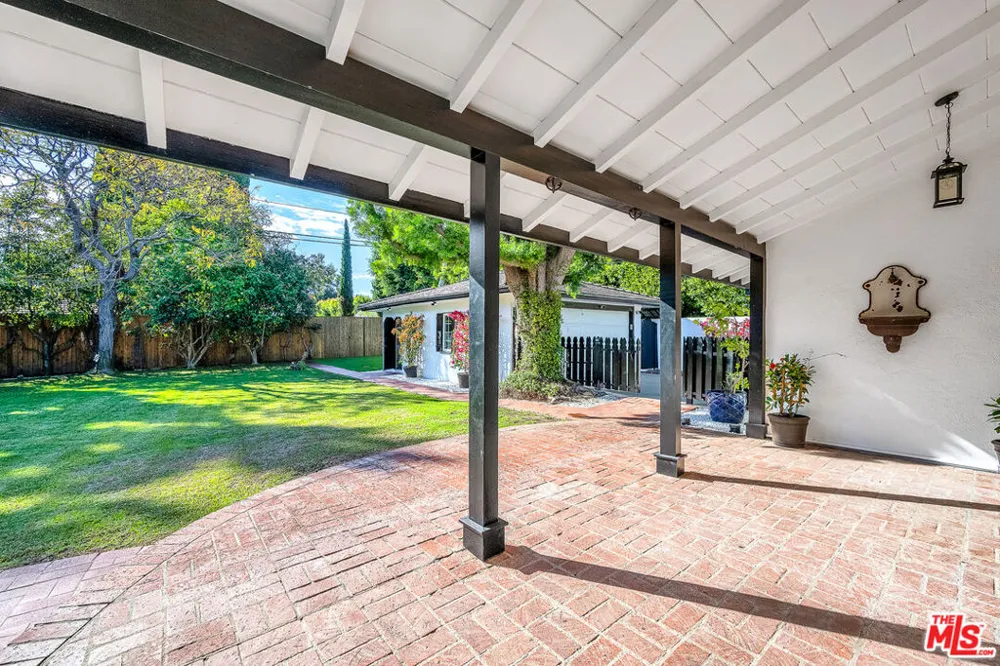 629 Rexford Drive Beverly Hills, CA 90210