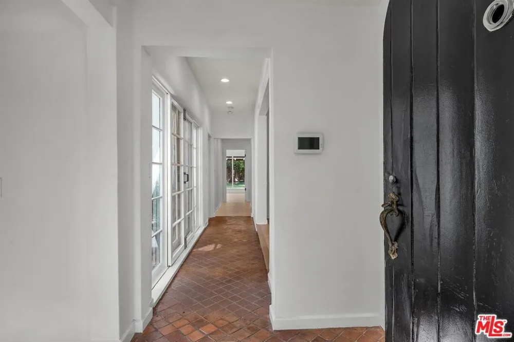 629 Rexford Drive Beverly Hills, CA 90210