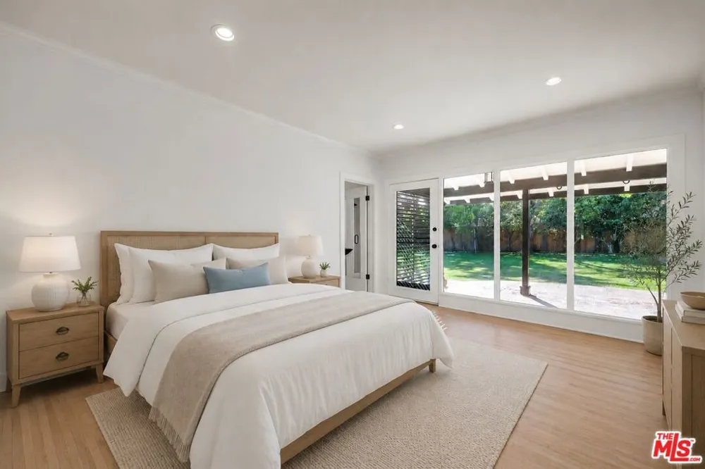 629 Rexford Drive Beverly Hills, CA 90210