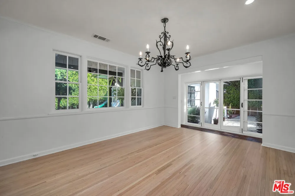629 Rexford Drive Beverly Hills, CA 90210