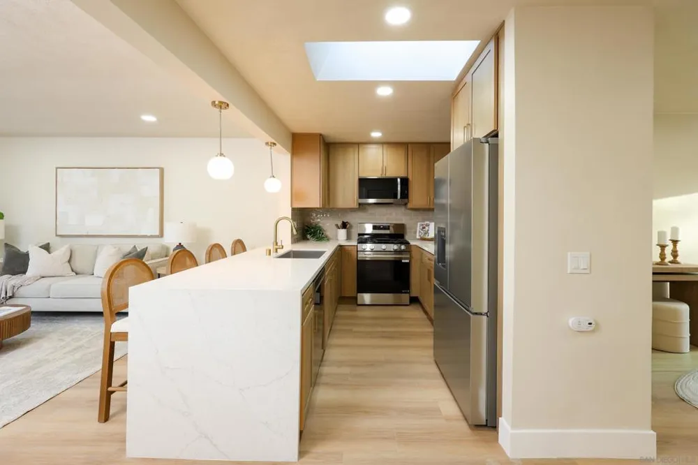 10211 Saluda Ave San Diego, CA 92126