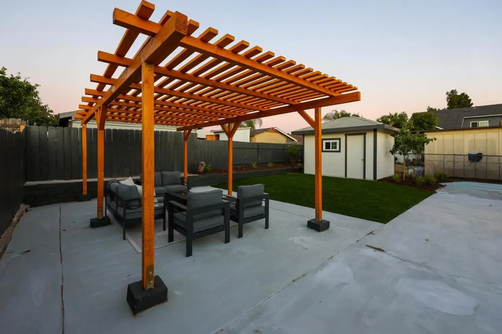10211 Saluda Ave San Diego, CA 92126