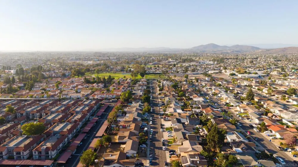 10211 Saluda Ave San Diego, CA 92126