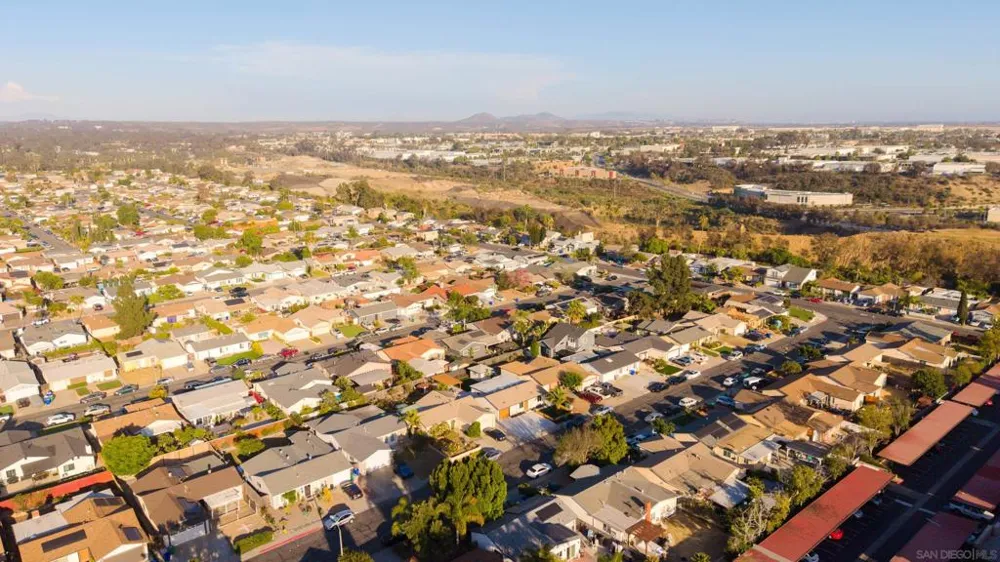 10211 Saluda Ave San Diego, CA 92126