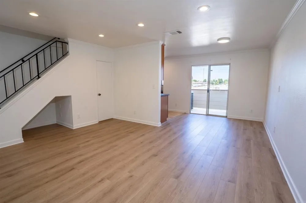 569 E STREET #14 Chula Vista, CA 91910