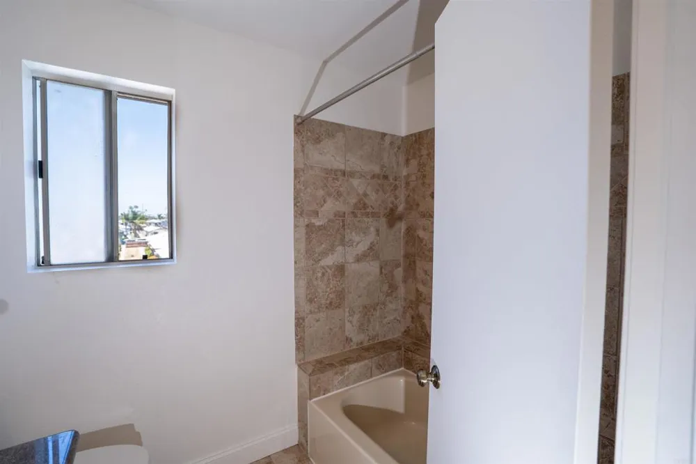 569 E STREET #14 Chula Vista, CA 91910