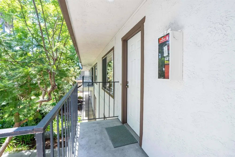 569 E STREET #14 Chula Vista, CA 91910