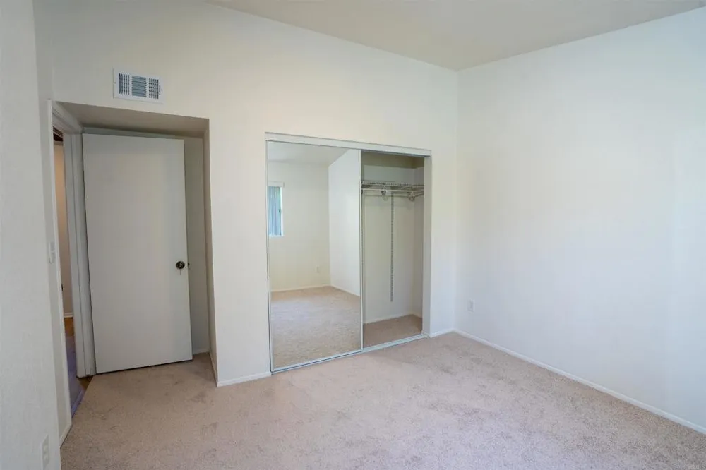 569 E STREET #14 Chula Vista, CA 91910