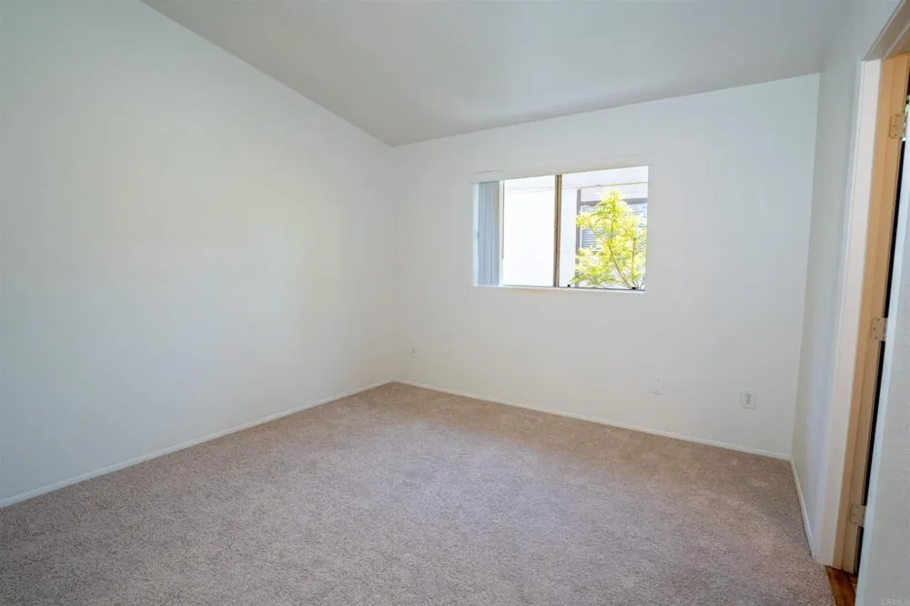 569 E STREET #14 Chula Vista, CA 91910