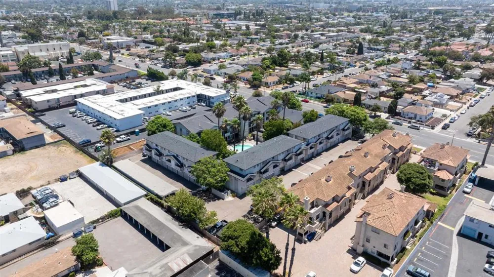 569 E STREET #14 Chula Vista, CA 91910