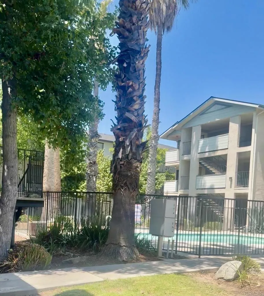 569 E STREET #14 Chula Vista, CA 91910