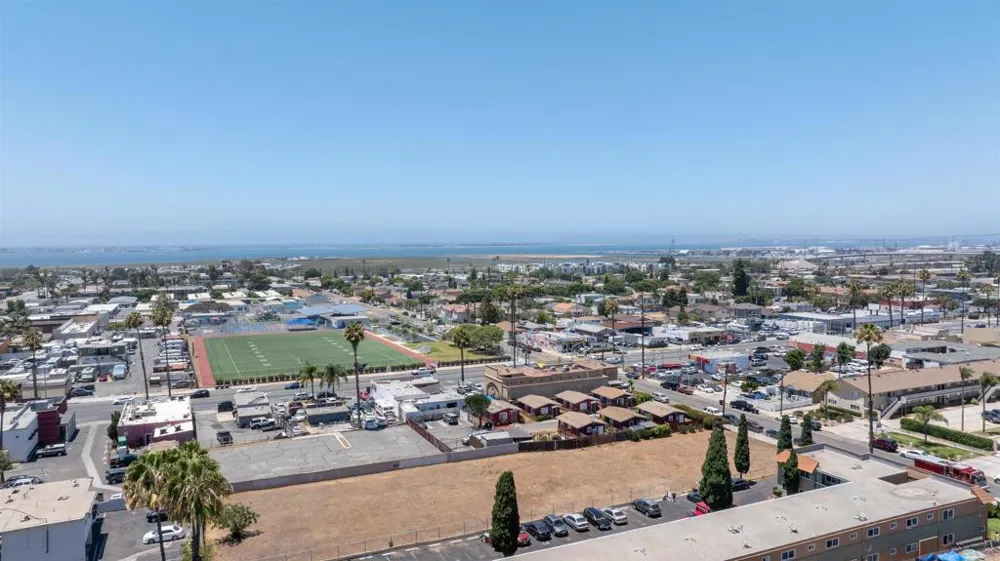 569 E STREET #14 Chula Vista, CA 91910