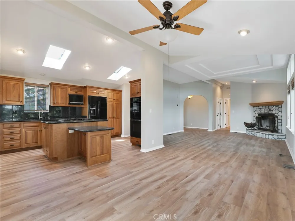 126 Pueblo Lane Topanga, CA 90290