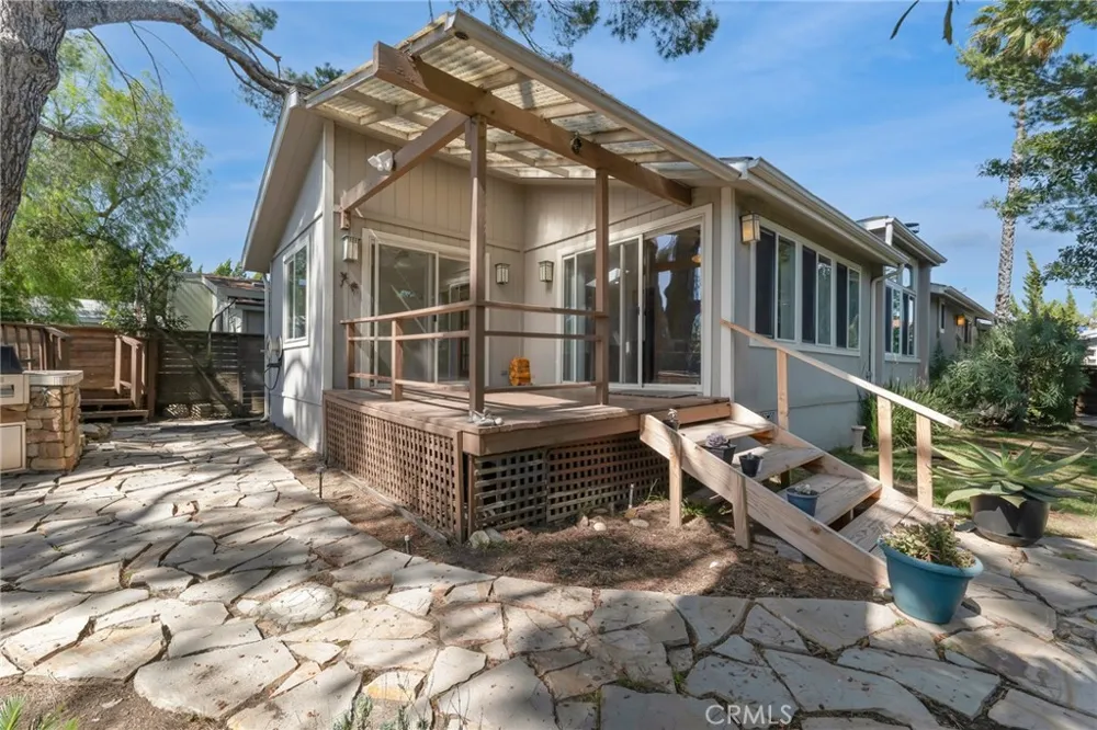 126 Pueblo Lane Topanga, CA 90290