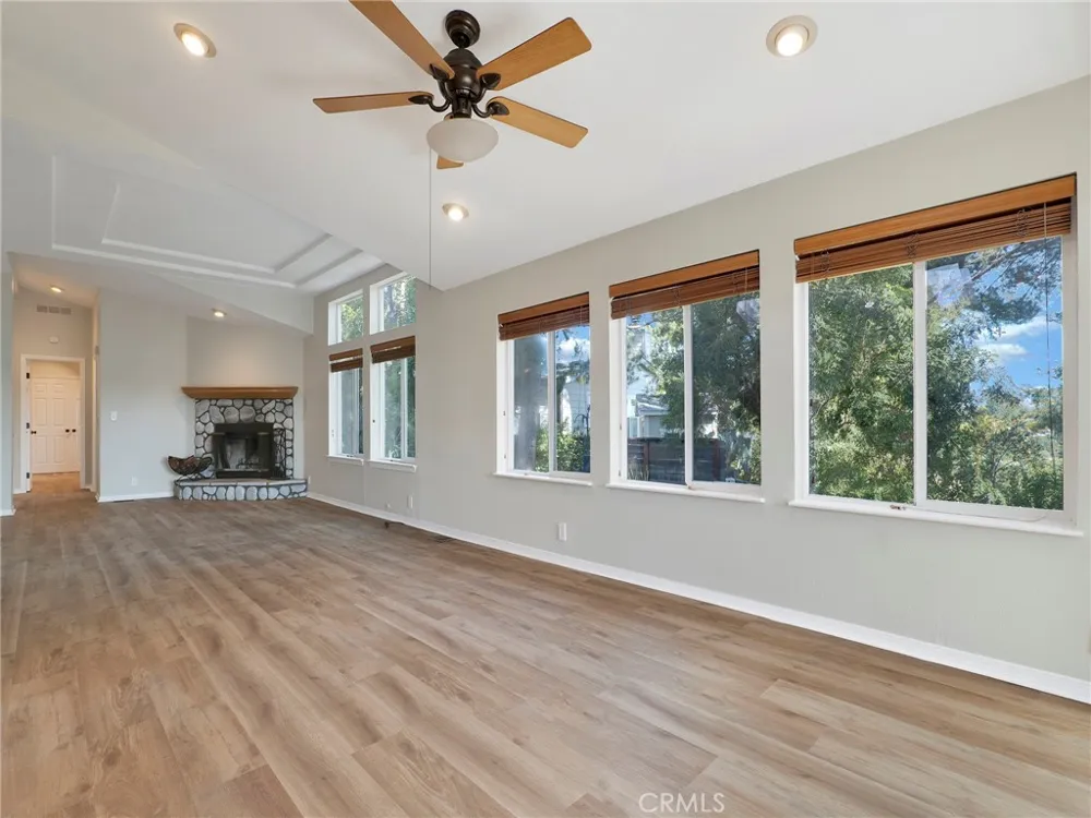 126 Pueblo Lane Topanga, CA 90290