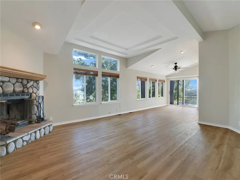 126 Pueblo Lane Topanga, CA 90290