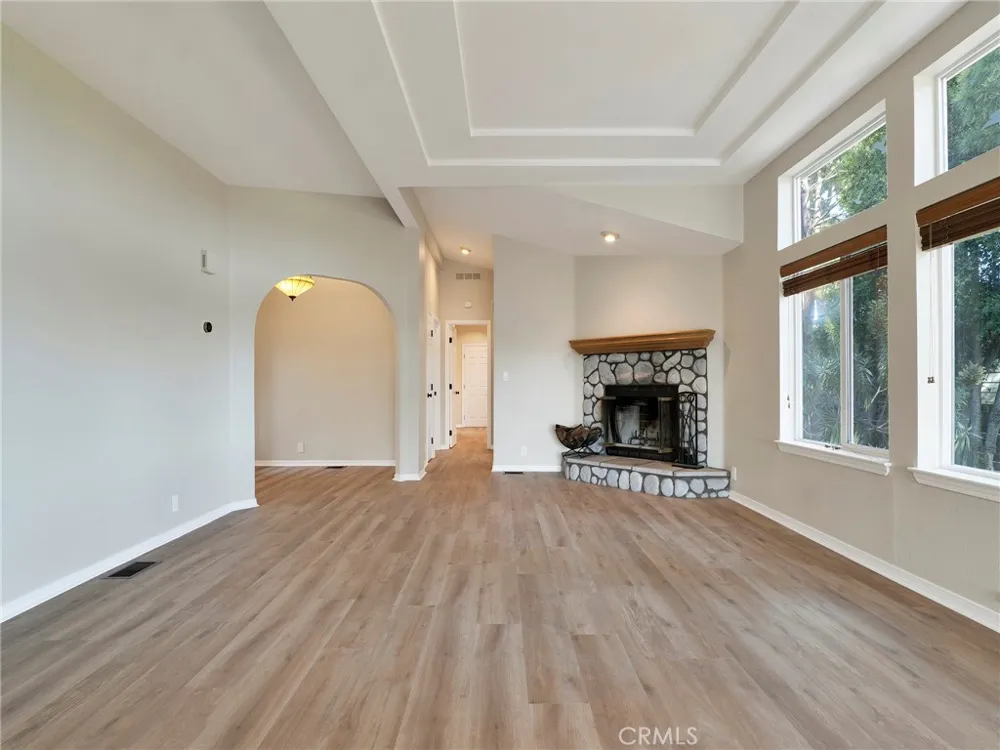 126 Pueblo Lane Topanga, CA 90290