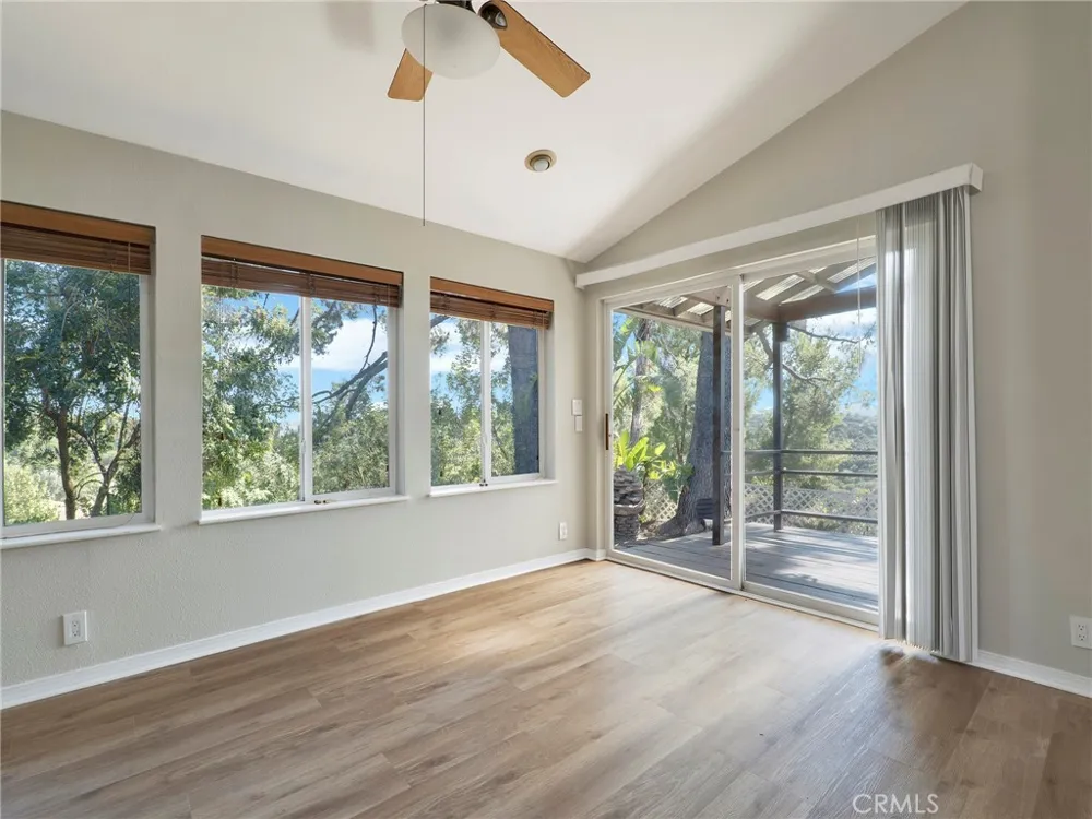 126 Pueblo Lane Topanga, CA 90290