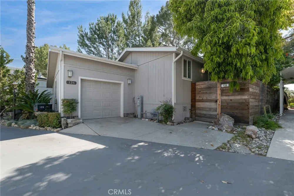 126 Pueblo Lane Topanga, CA 90290