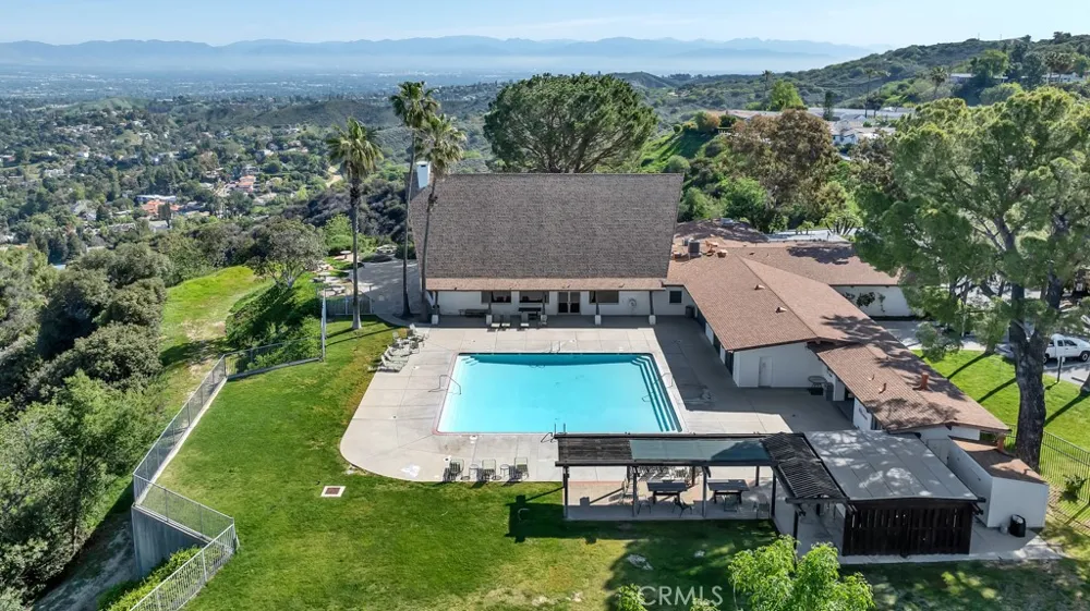 126 Pueblo Lane Topanga, CA 90290