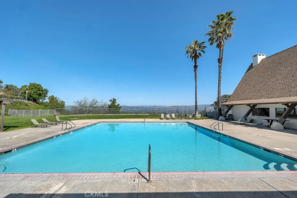 126 Pueblo Lane Topanga, CA 90290