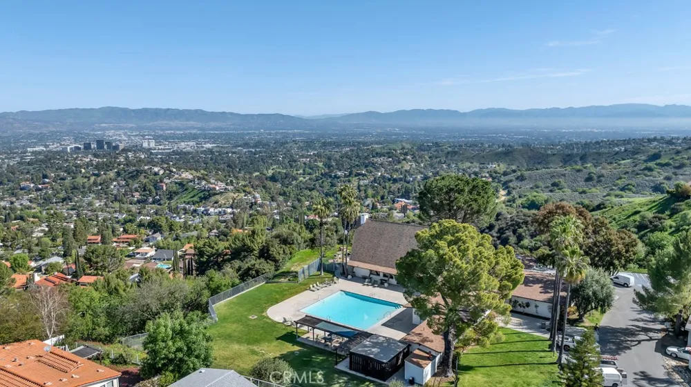 126 Pueblo Lane Topanga, CA 90290