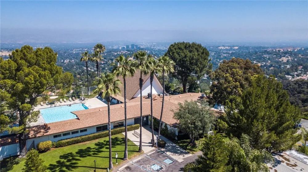 126 Pueblo Lane Topanga, CA 90290