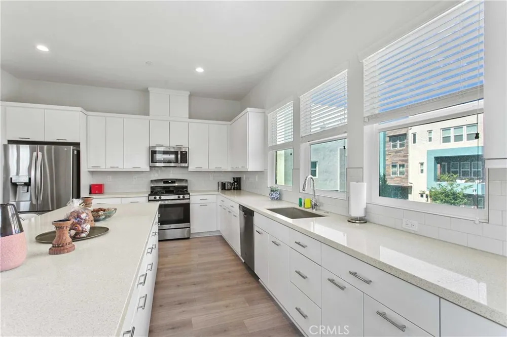 1690 S Lewis Street Anaheim, CA 92805