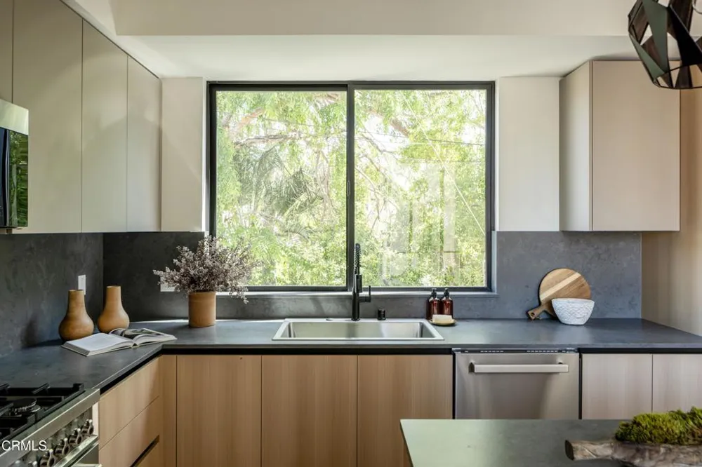 506 Sycamore Avenue Los Angeles, CA 90036