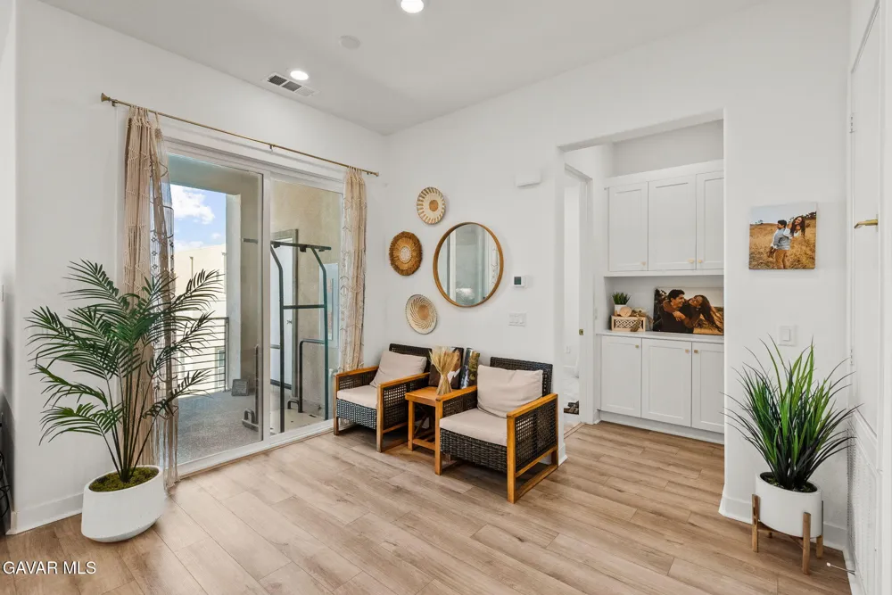 27466 Mercantile Court #Unit 303 Valencia, CA 91381
