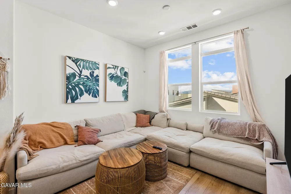 27466 Mercantile Court #Unit 303 Valencia, CA 91381