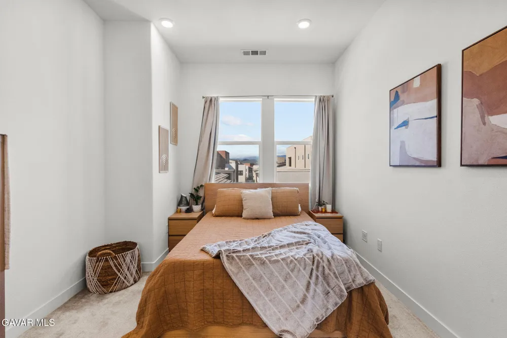 27466 Mercantile Court #Unit 303 Valencia, CA 91381