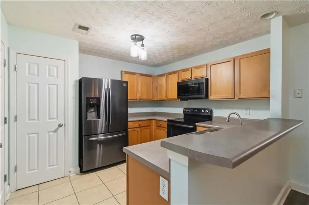 342 Tara Commons Circle Loganville, GA 30052