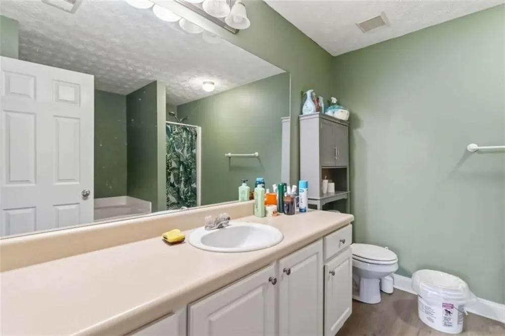 342 Tara Commons Circle Loganville, GA 30052