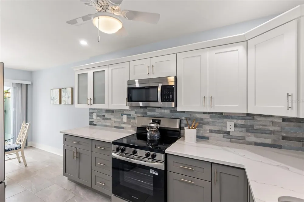 1 WINDRUSH BOULEVARD #63 Indian Rocks Beach, FL 33785