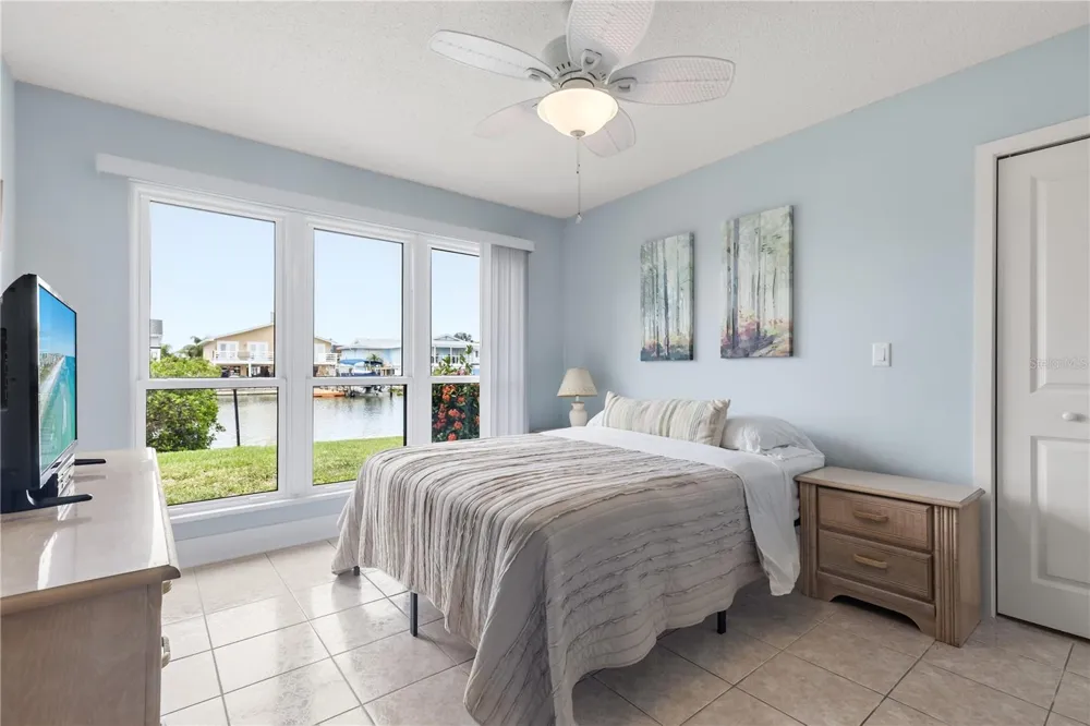 1 WINDRUSH BOULEVARD #63 Indian Rocks Beach, FL 33785